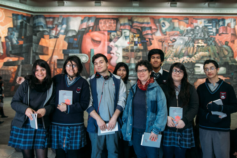 TALLER POESIA ACCIONA VISITA PINACOTECA UDEC